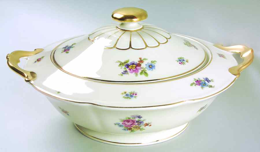 Colwyn Round Covered Vegetable by Tirschenreuth-1
