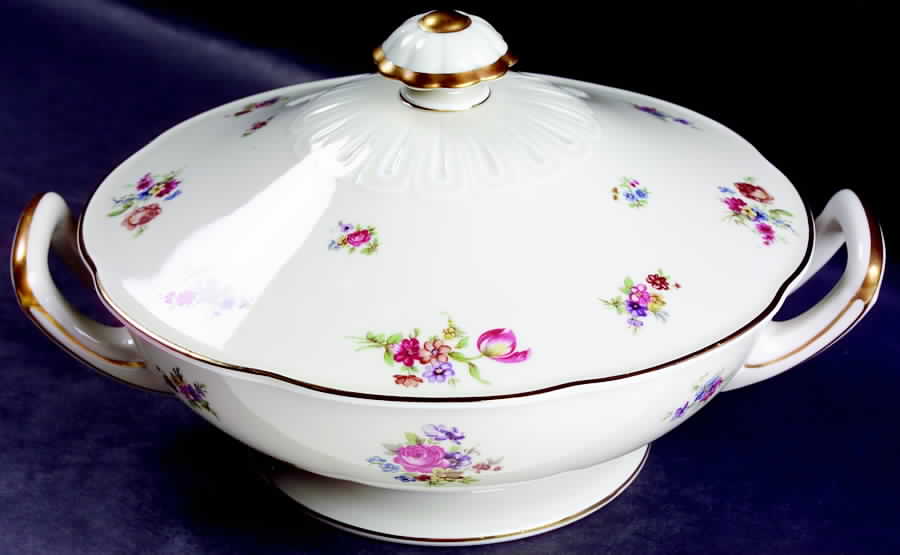 Colwyn Round Covered Vegetable by Tirschenreuth-1