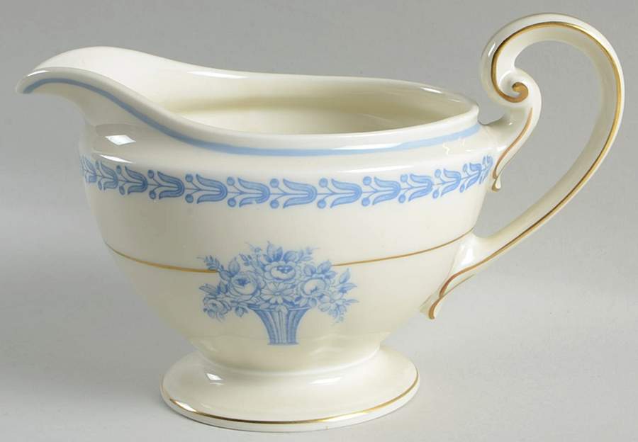 Coronation Creamer by Tirschenreuth-1