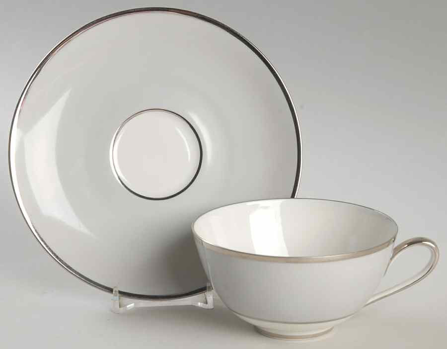 Dawn Flat Cup & Saucer Set by Tirschenreuth-1