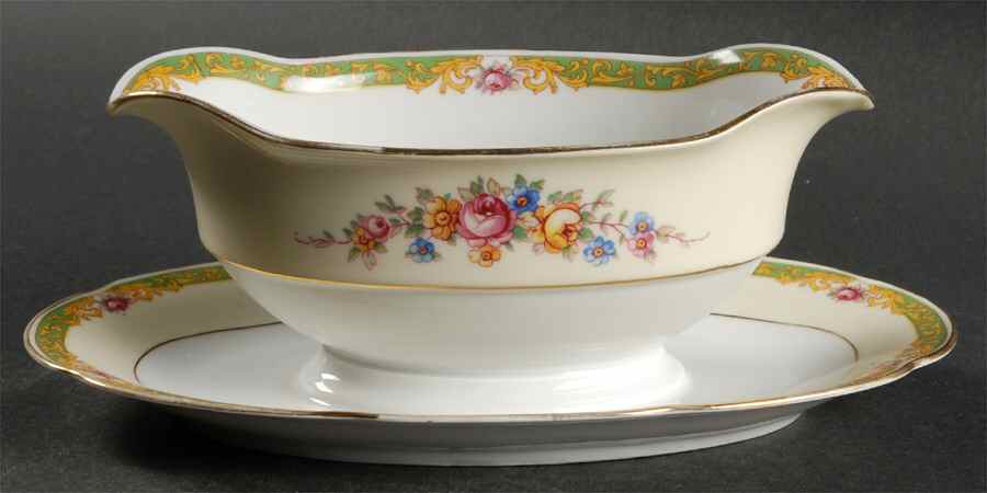 Dorset Gravy Boat with Attached Underplate by Tirschenreuth-1