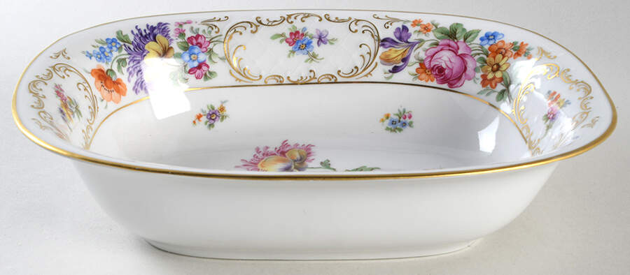 Dresden 9" Oval Vegetable Bowl by Tirschenreuth-1