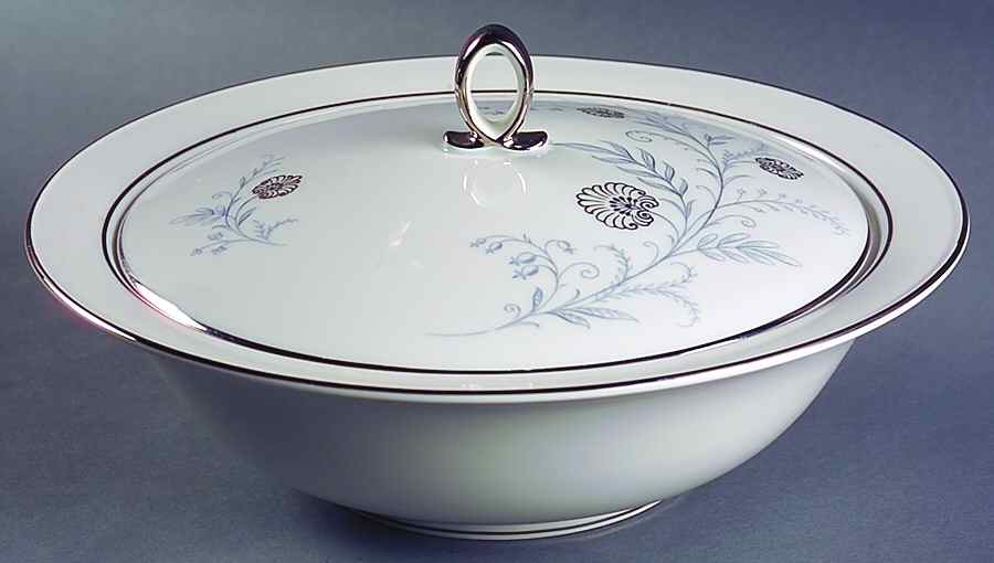 Enchanting Round Covered Vegetable by Tirschenreuth-1