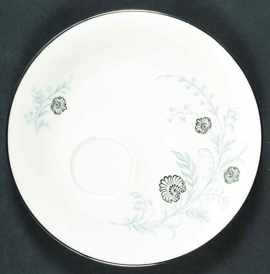Enchanting Snack Plate by Tirschenreuth-1