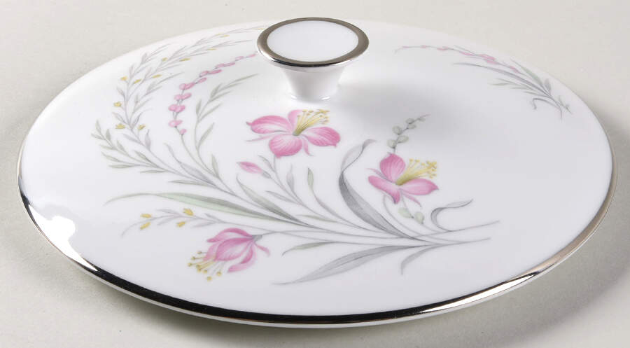 Entrancing Lid for Round Vegetable by Tirschenreuth-1