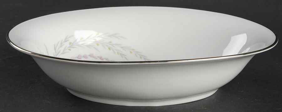 Entrancing 10" Oval Vegetable Bowl by Tirschenreuth-1