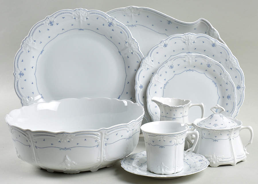 Fleur De Lis Blue 45 Piece Starter Set by Tirschenreuth-1