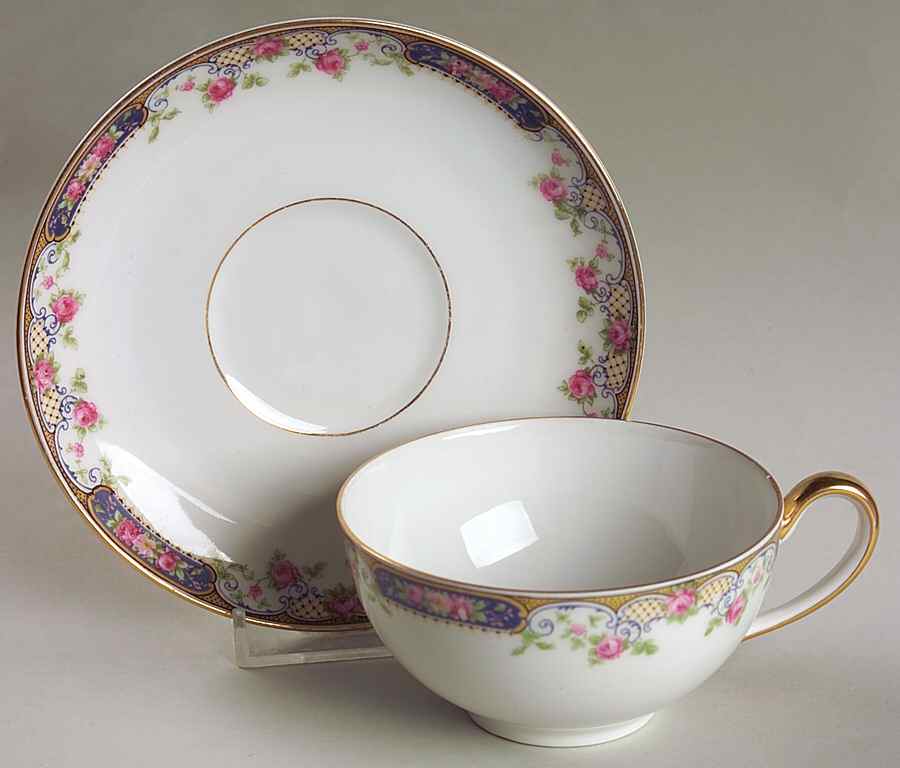 Franklin Flat Cup & Saucer Set by Tirschenreuth-1