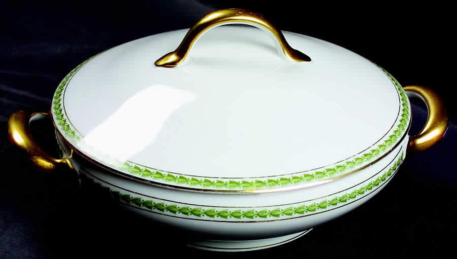 The Hudson Round Covered Vegetable by Tirschenreuth-1