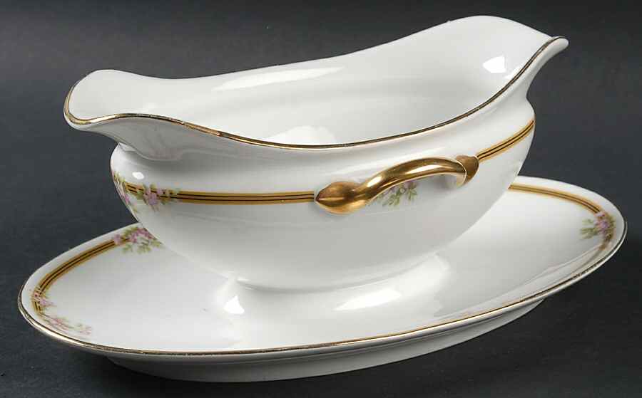 Kingston Gravy Boat with Attached Underplate by Tirschenreuth-1