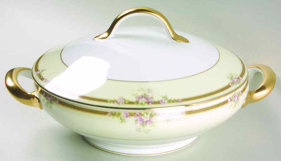 Madison Round Covered Vegetable by Tirschenreuth-1
