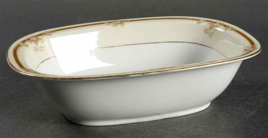 Madison 8" Oval Vegetable Bowl by Tirschenreuth-1