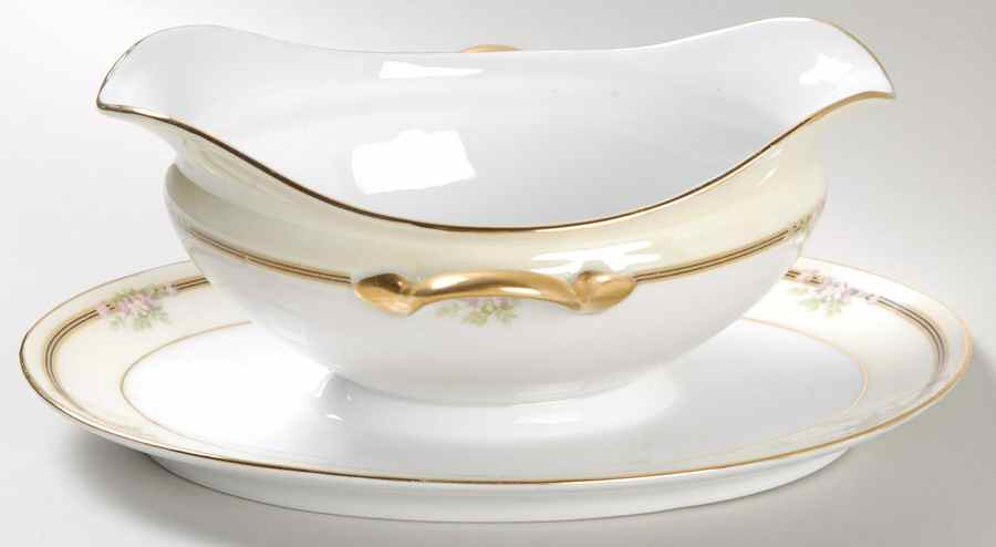 Madison Gravy Boat with Attached Underplate by Tirschenreuth-1
