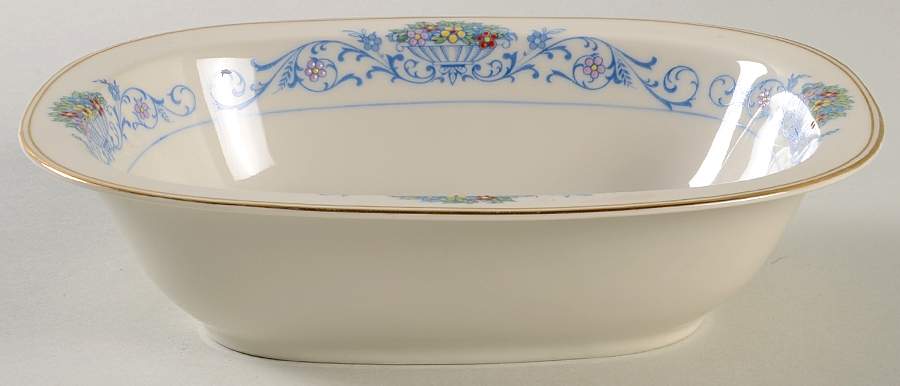 The Malvern 8" Oval Vegetable Bowl by Tirschenreuth-1