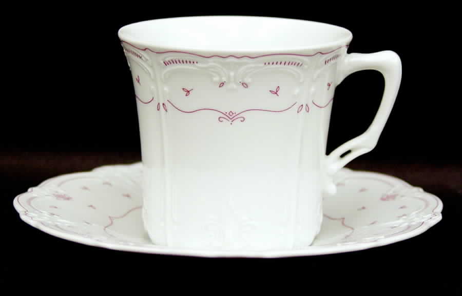 Marie Rouge Flat Cup & Saucer Set by Tirschenreuth-1