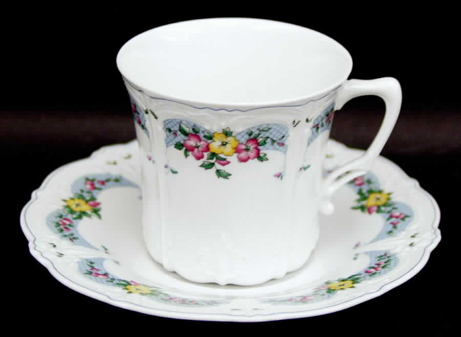 Marielle Flat Cup & Saucer Set by Tirschenreuth-1