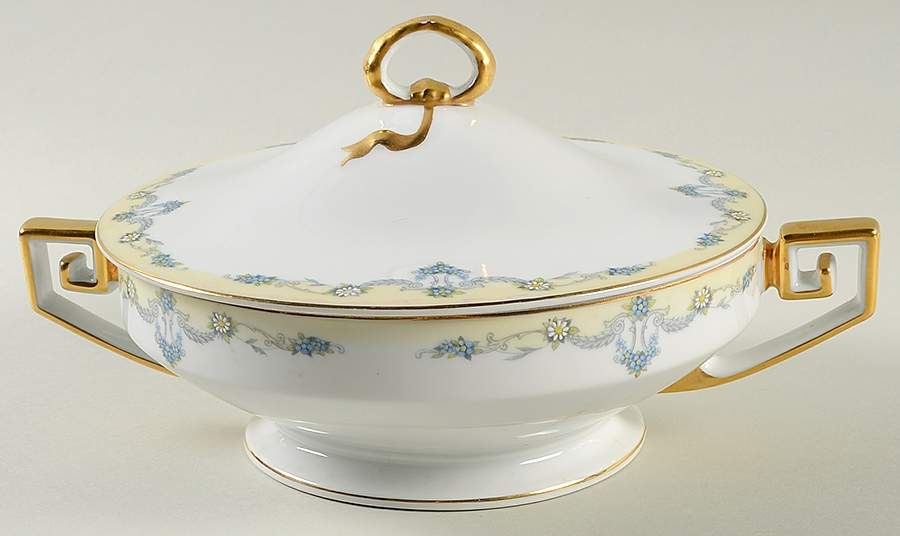 Mayfair Round Covered Vegetable by Tirschenreuth-1