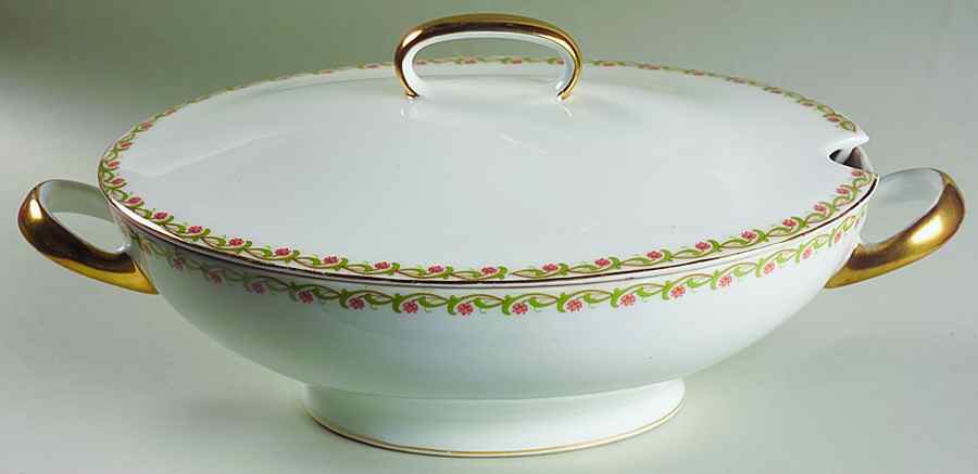 The Mettenburg Tureen &  Lid by Tirschenreuth-1