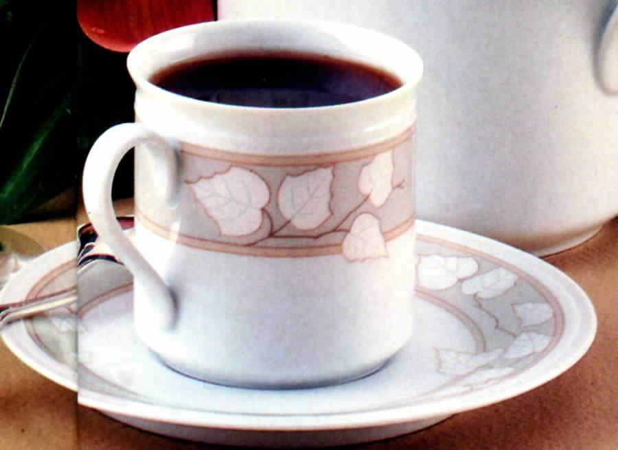 Miranda Flat Cup & Saucer Set by Tirschenreuth-1