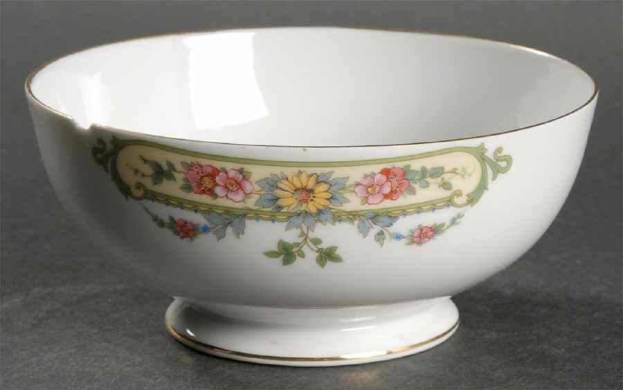 Monmouth Cranberry Bowl by Tirschenreuth-1