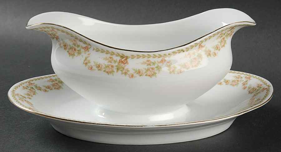 Newport Gravy Boat with Attached Underplate by Tirschenreuth-1