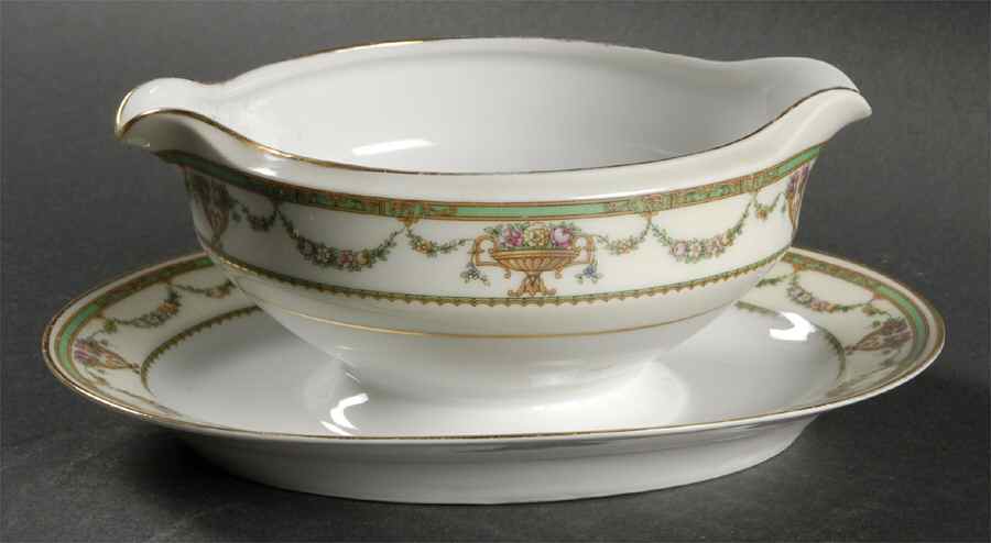 The Newton Gravy Boat with Attached Underplate by Tirschenreuth-1