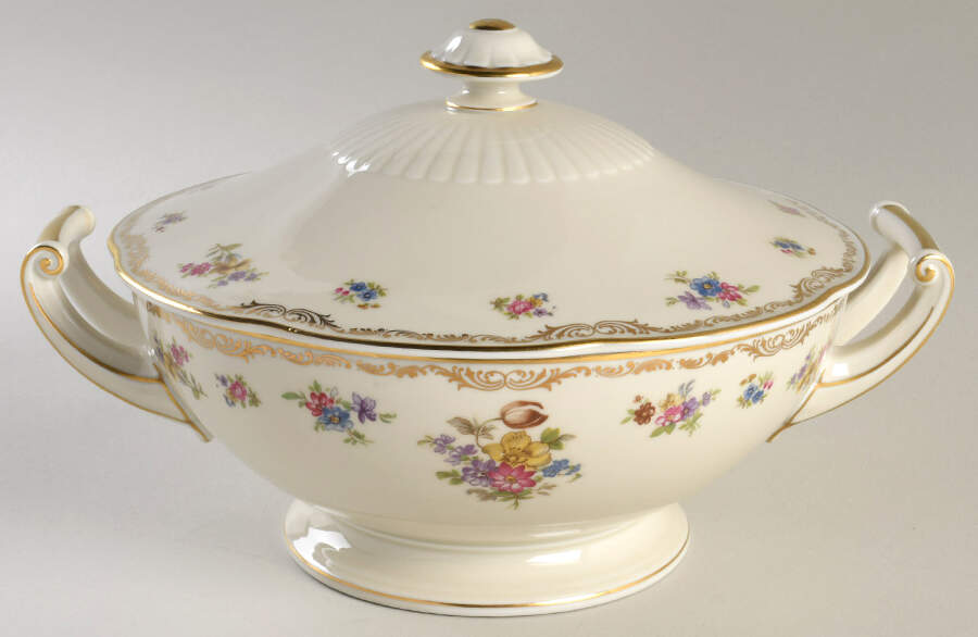 The Newton Round Covered Vegetable by Tirschenreuth-1