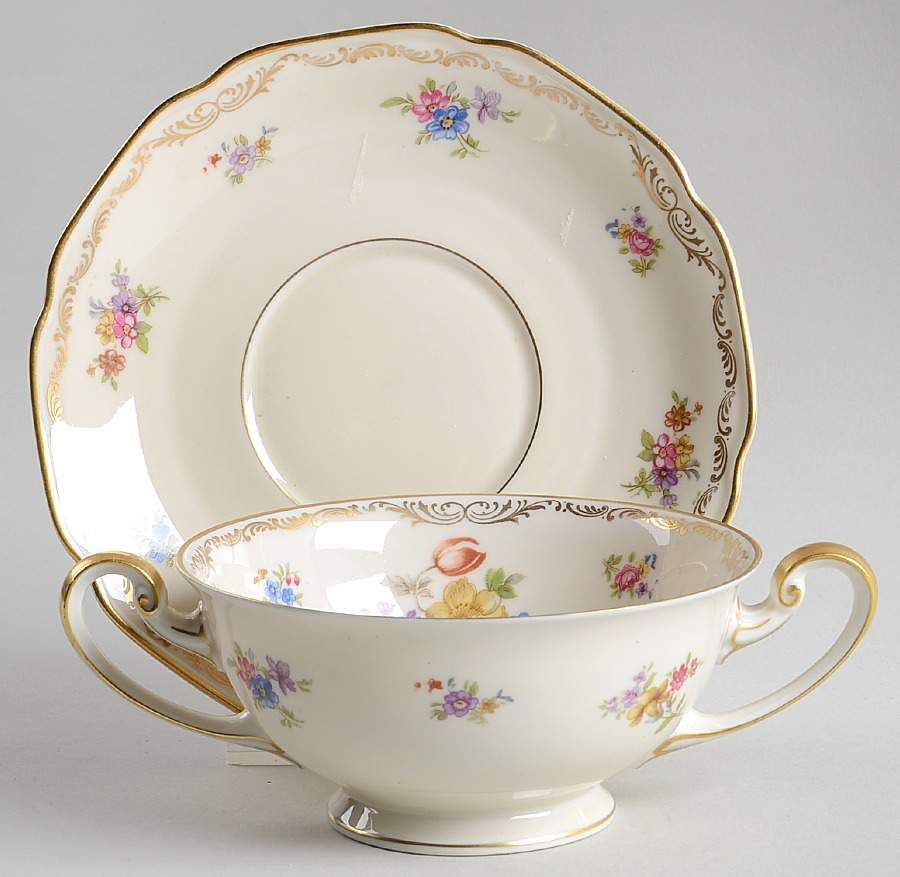 The Newton Footed Cream Soup Bowl & Saucer Set by Tirschenreuth-1