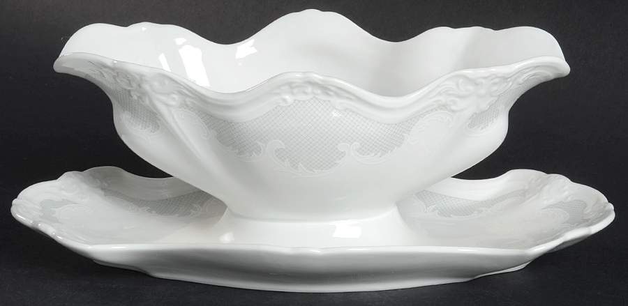 Orleans Gravy Boat with Attached Underplate by Tirschenreuth-1