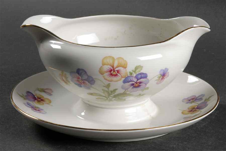Pansy White Gravy Boat with Attached Underplate by Tirschenreuth-1
