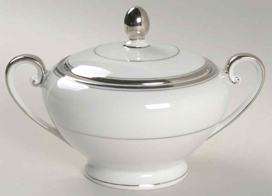Plymouth Sugar Bowl & Lid by Tirschenreuth-1