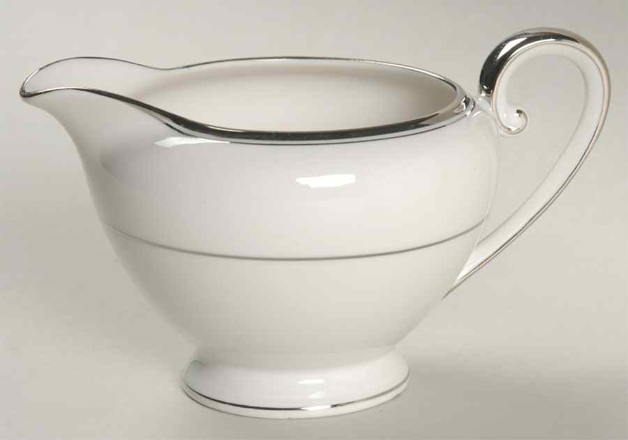 Plymouth Creamer by Tirschenreuth-1