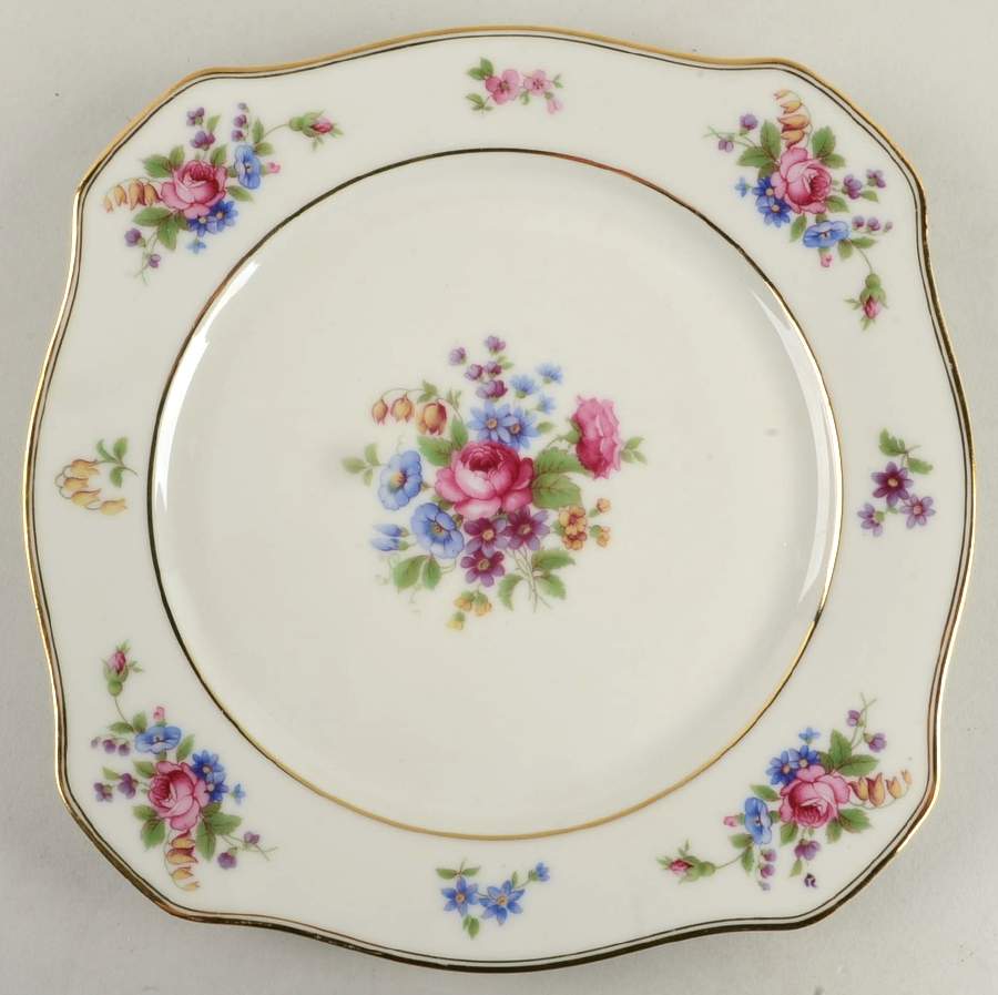 Queen's Rose Smooth #4416 Square Luncheon Plate by Tirschenreuth-1