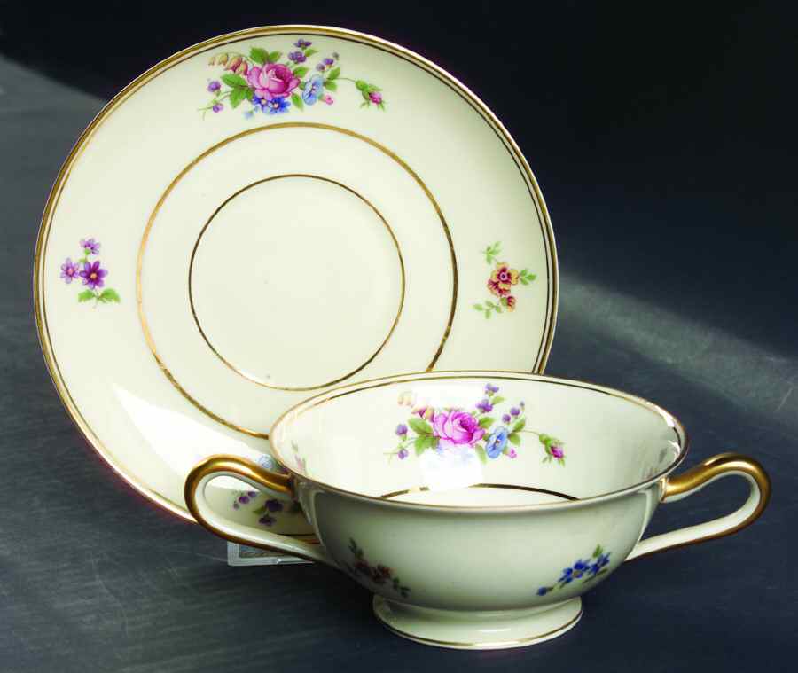 Queen's Rose Smooth #4416 Footed Cream Soup Bowl & Saucer Set by Tirschenreuth-1