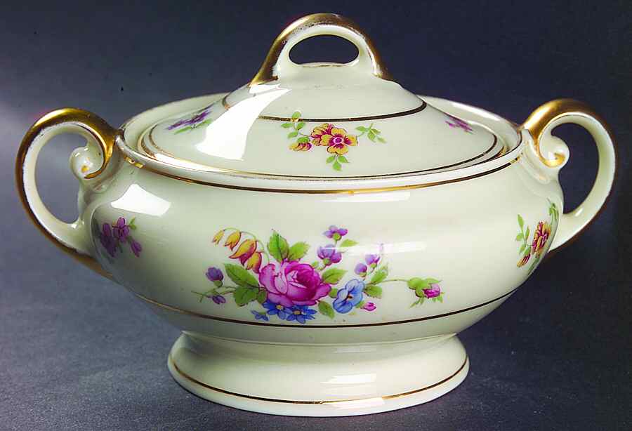 Queen's Rose Smooth #4416 Sugar Bowl & Lid by Tirschenreuth-1