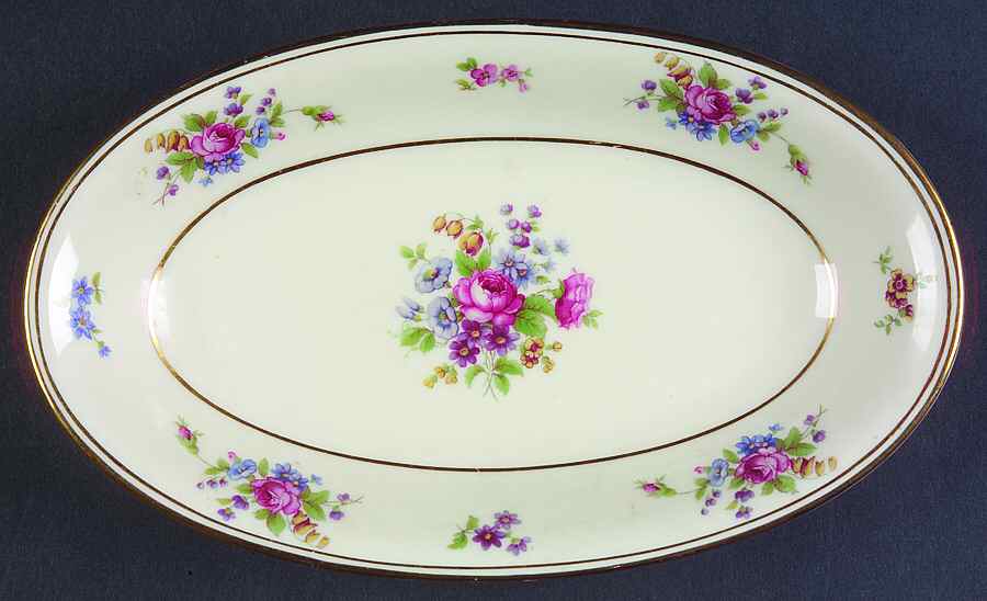 Queen's Rose Smooth #4416 Relish by Tirschenreuth-1