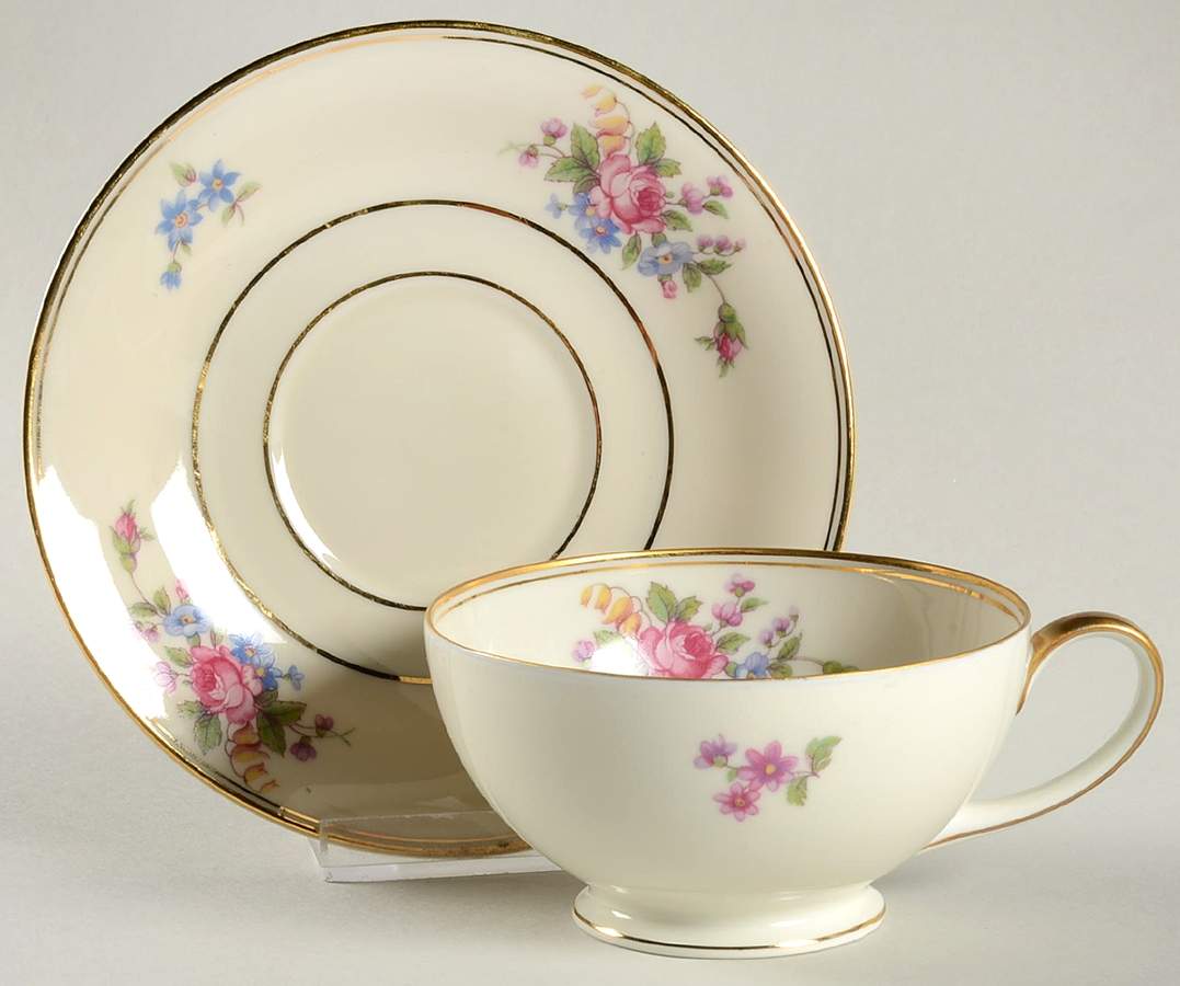 Queen's Rose Smooth #4416 Footed Cup & Saucer Set by Tirschenreuth-1
