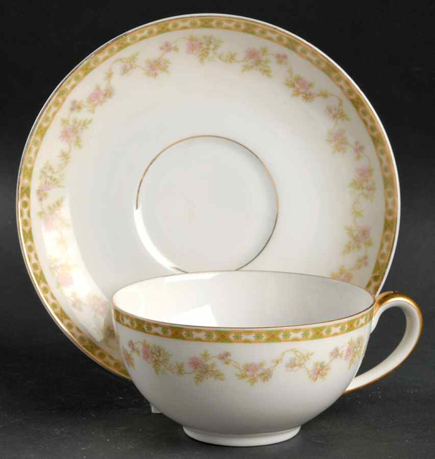 Richmond Flat Cup & Saucer Set by Tirschenreuth-1