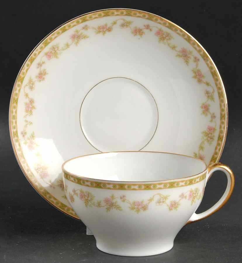 Richmond Oversized Cup & Saucer Set by Tirschenreuth-1