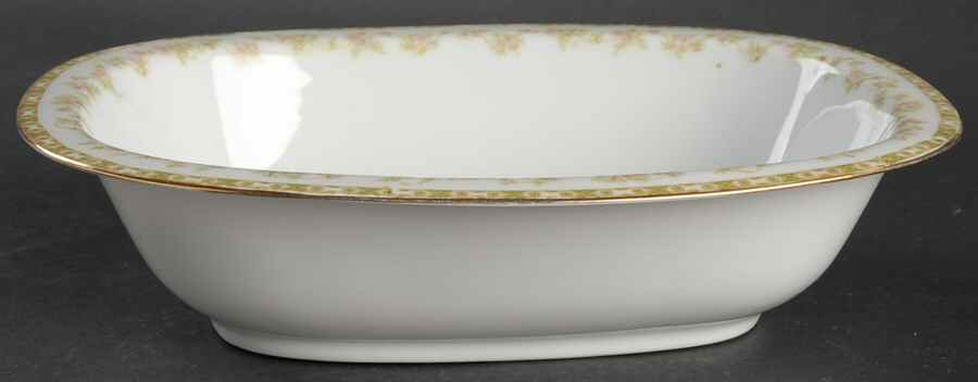 Richmond 9" Oval Vegetable Bowl by Tirschenreuth-1