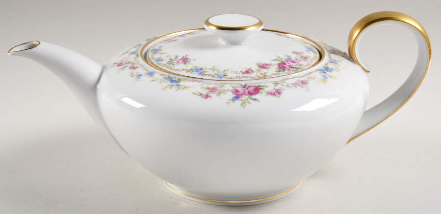 Richmond Teapot & Lid by Tirschenreuth-1
