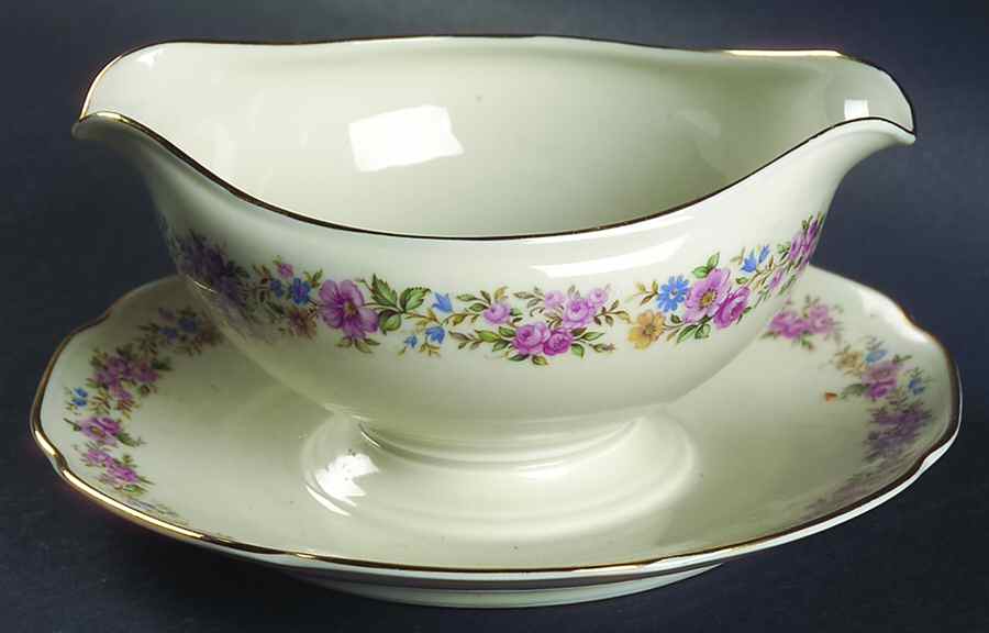 Rosedale Gravy Boat with Attached Underplate by Tirschenreuth-1