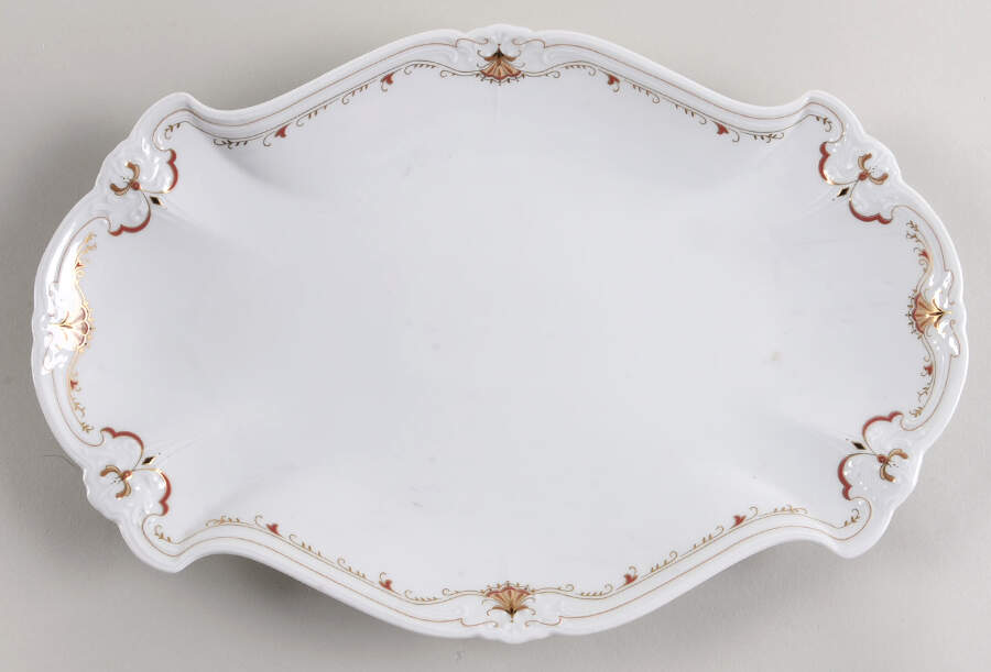 Stephanie 13" Oval Serving Platter by Tirschenreuth-1