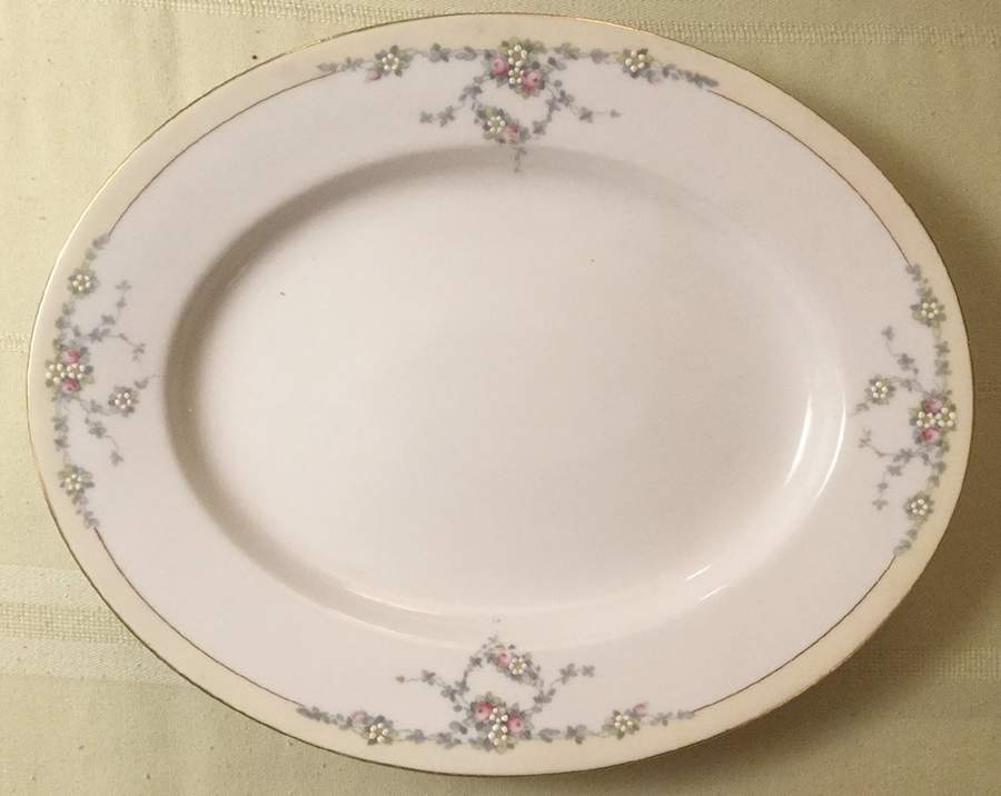 Studio 12" Oval Serving Platter by Tirschenreuth-1
