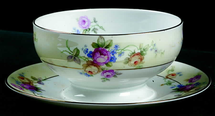 The Tilbury Sauce Boat with Attached Underplate by Tirschenreuth-1