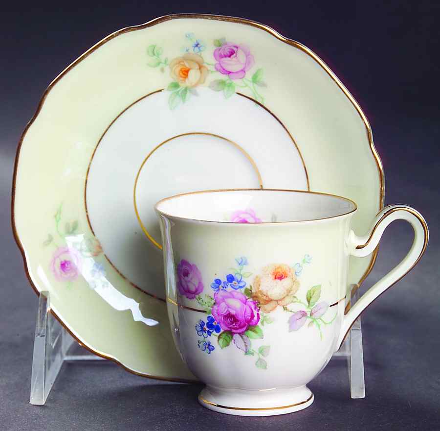 The Tilbury Footed Demitasse Cup & Saucer Set by Tirschenreuth-1
