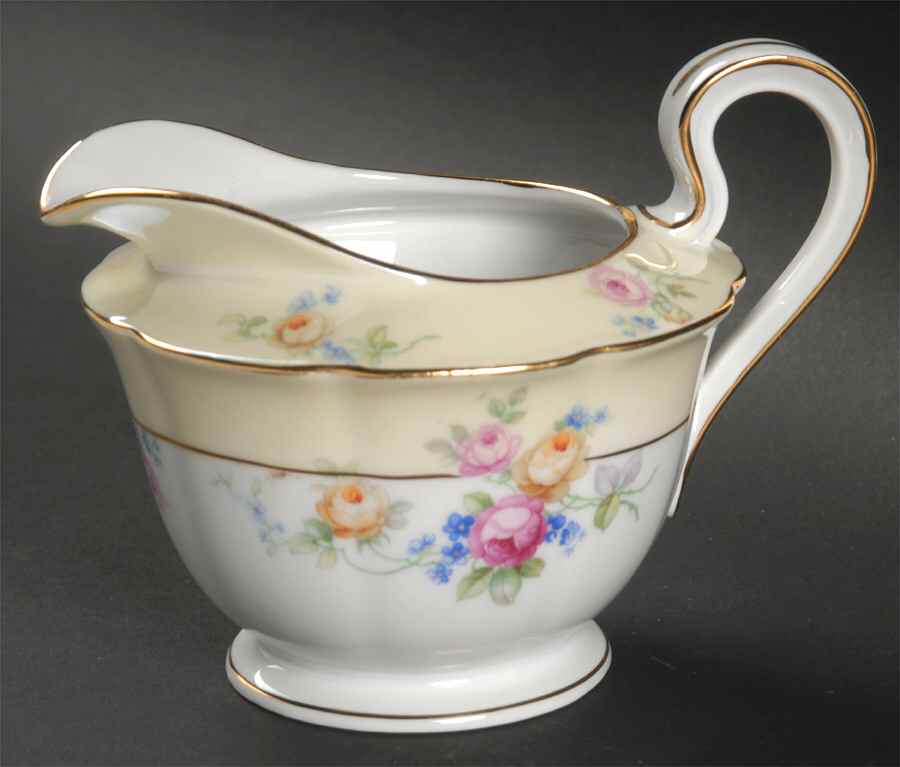 The Tilbury Creamer by Tirschenreuth-1