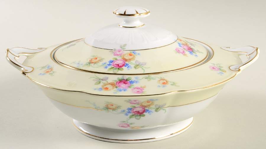 The Tilbury Round Covered Vegetable by Tirschenreuth-1