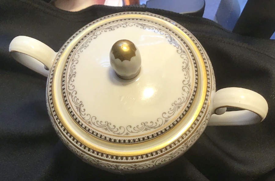 4578 Sugar Bowl & Lid by Tirschenreuth-1