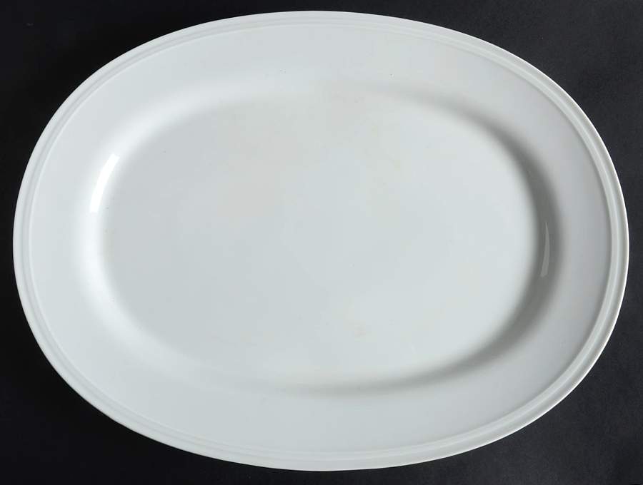 Venezia 14" Oval Serving Platter by Tirschenreuth-1